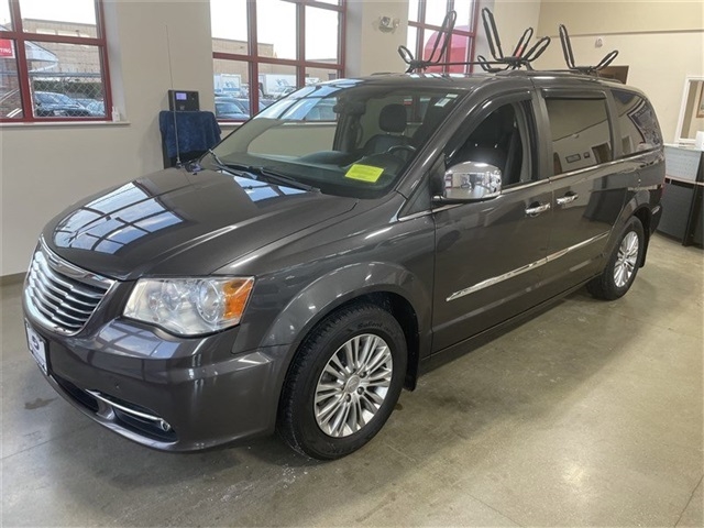 Chrysler Town & Country Touring-L 2015