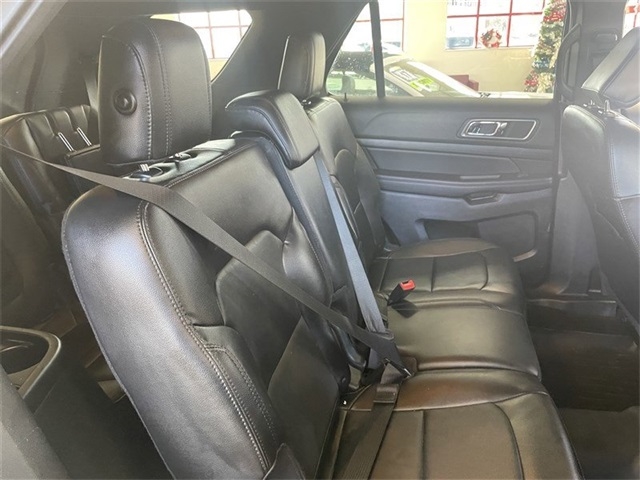 Ford Explorer XLT 4WD 2018