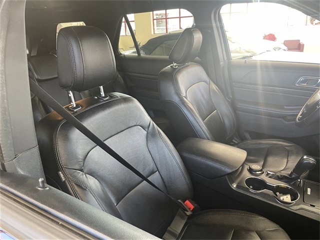 Ford Explorer XLT 4WD 2018