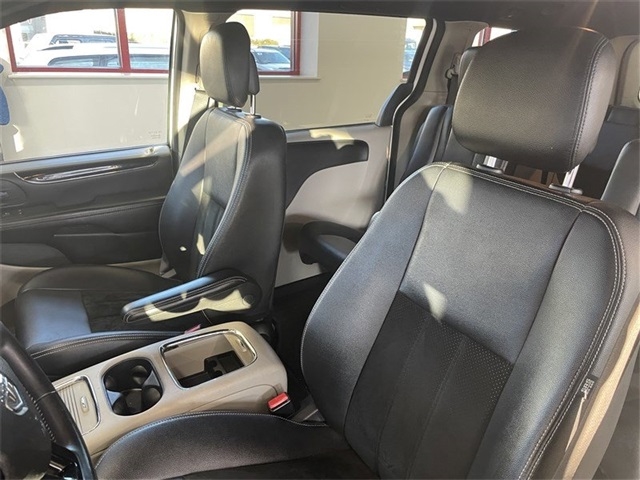 Dodge Grand Caravan SXT 2017