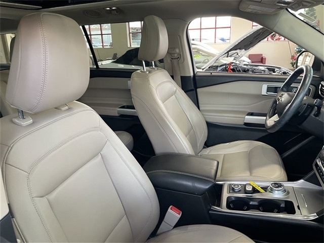 Ford Explorer XLT AWD 2021