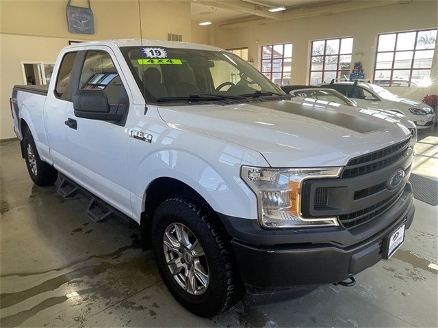 Ford F-150 XL SuperCab 8-ft. Bed 4WD 2019
