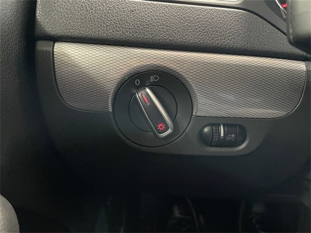 Volkswagen Jetta 1.4T SE 6A 2017