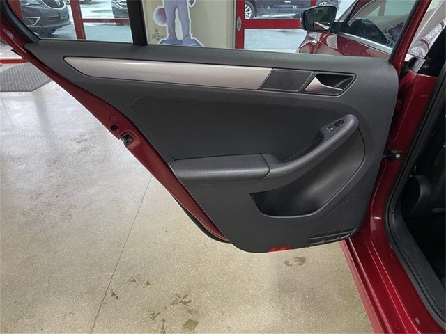 Volkswagen Jetta 1.4T SE 6A 2017