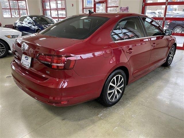Volkswagen Jetta 1.4T SE 6A 2017