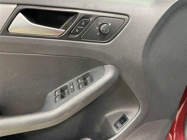 Volkswagen Jetta 1.4T SE 6A 2017