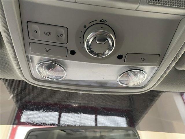 Volkswagen Jetta 1.4T SE 6A 2017