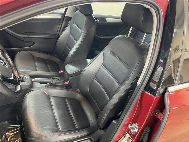 Volkswagen Jetta 1.4T SE 6A 2017