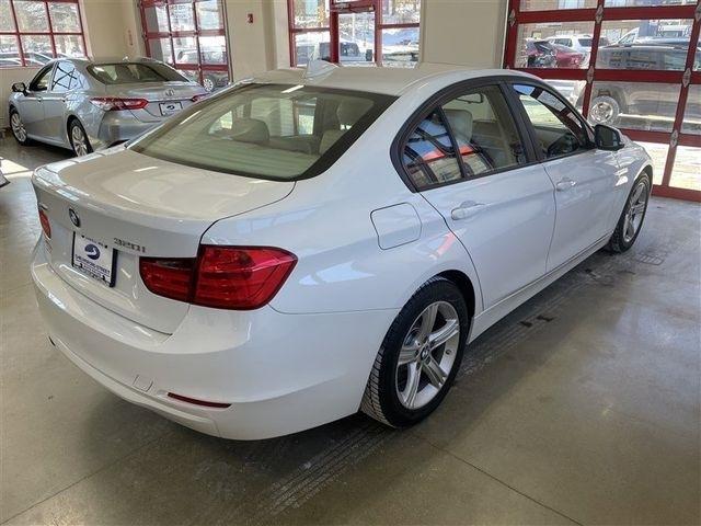 BMW 3-Series 320i xDrive 2015