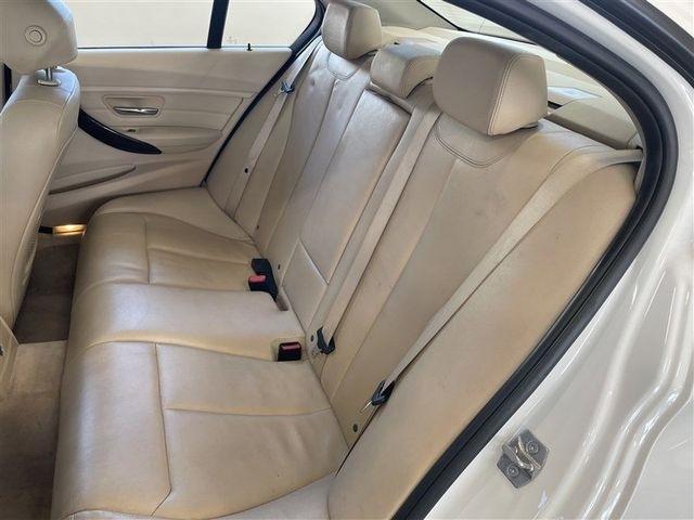 BMW 3-Series 320i xDrive 2015