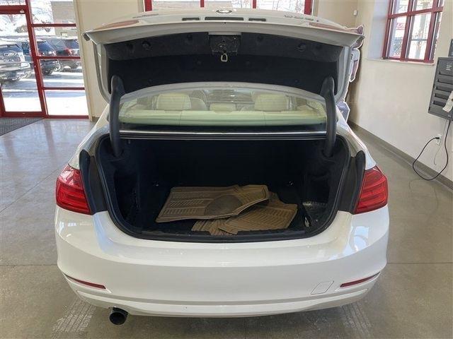 BMW 3-Series 320i xDrive 2015