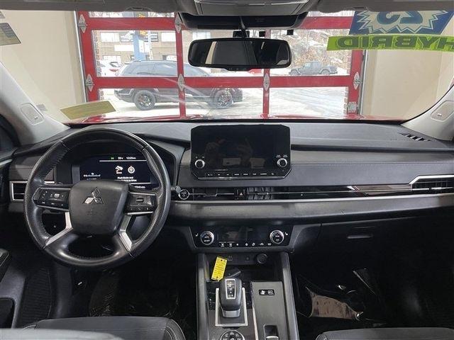 Mitsubishi Outlander PHEV SEL 2023