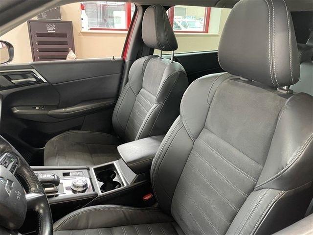 Mitsubishi Outlander PHEV SEL 2023