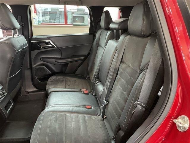 Mitsubishi Outlander PHEV SEL 2023