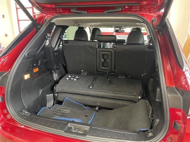 Mitsubishi Outlander PHEV SEL 2023