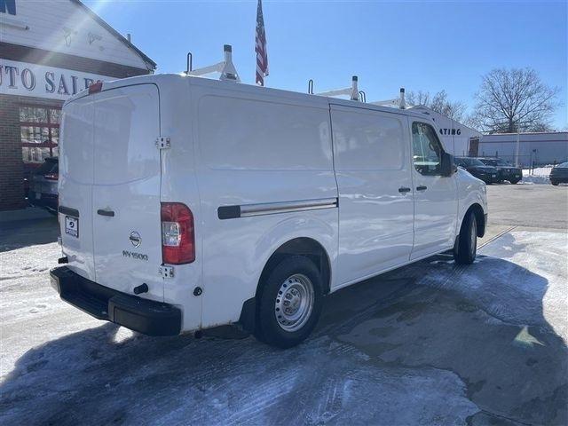 Nissan NV Cargo 1500 S 2016