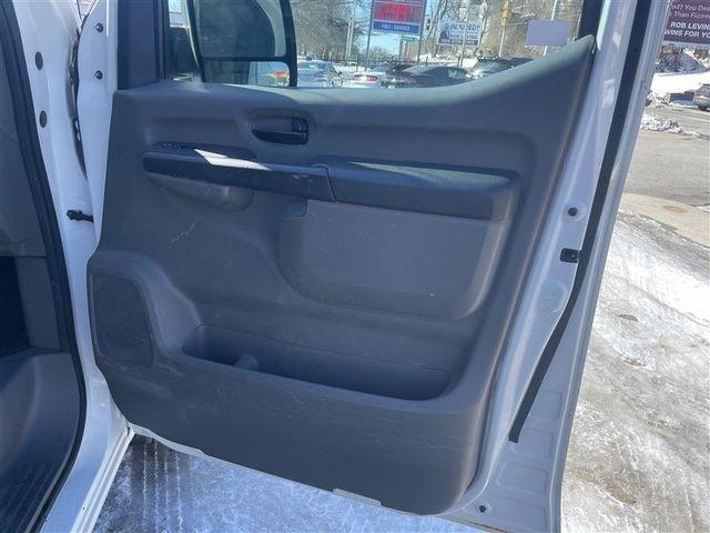 Nissan NV Cargo 1500 S 2016