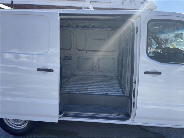 Nissan NV Cargo 1500 S 2016