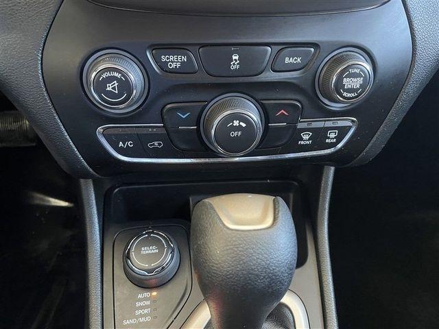 Jeep Cherokee Latitude 4WD 2015