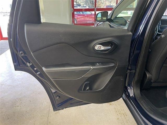 Jeep Cherokee Latitude 4WD 2015