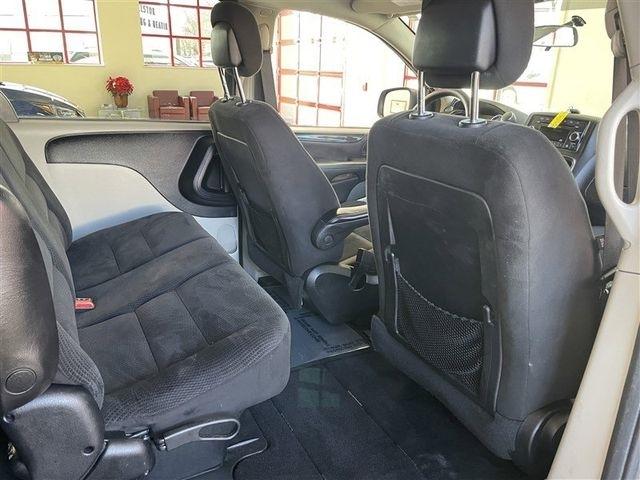 Dodge Grand Caravan SE 2017