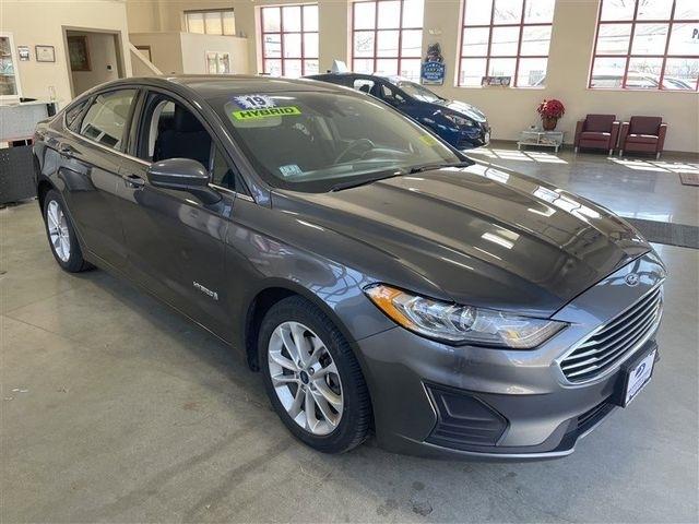 Ford Fusion Hybrid SE 2019