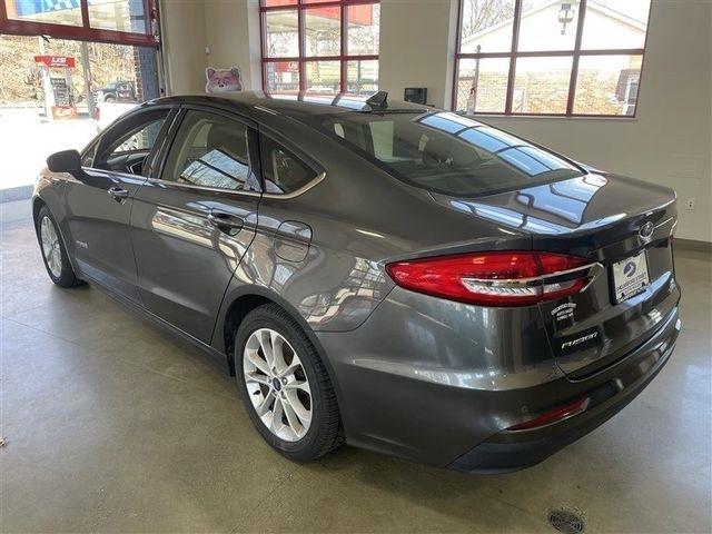 Ford Fusion Hybrid SE 2019