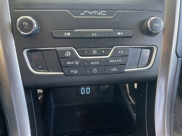 Ford Fusion Hybrid SE 2019