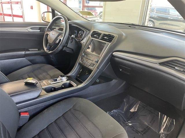 Ford Fusion Hybrid SE 2019