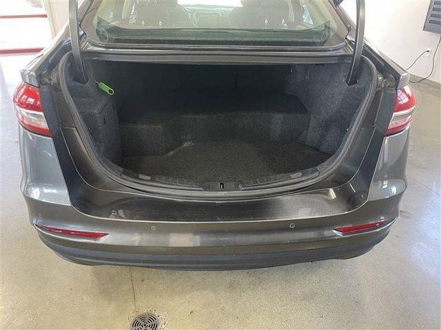 Ford Fusion Hybrid SE 2019