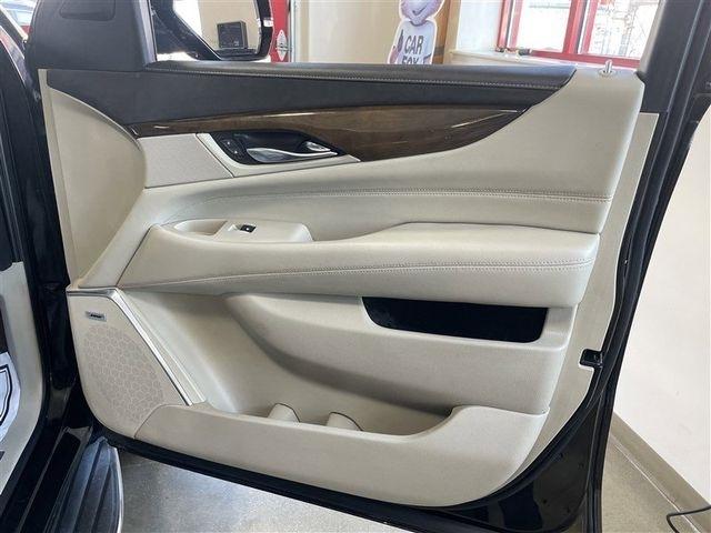 Cadillac Escalade Luxury 4WD 2020