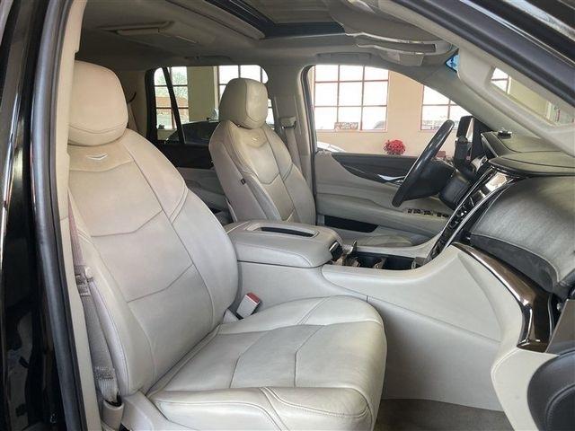 Cadillac Escalade Luxury 4WD 2020