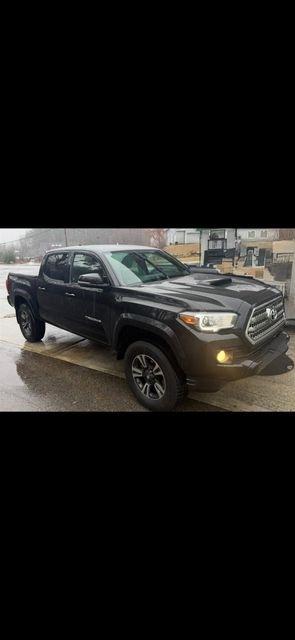 Toyota Tacoma SR5 Double Cab Long Bed V6 6AT 4WD 2017