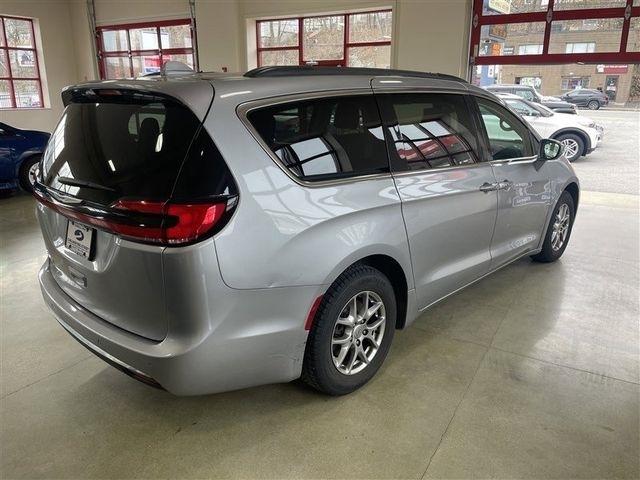 Chrysler Pacifica Touring Plus 2021