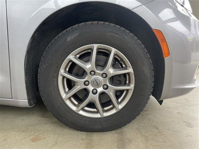 Chrysler Pacifica Touring Plus 2021