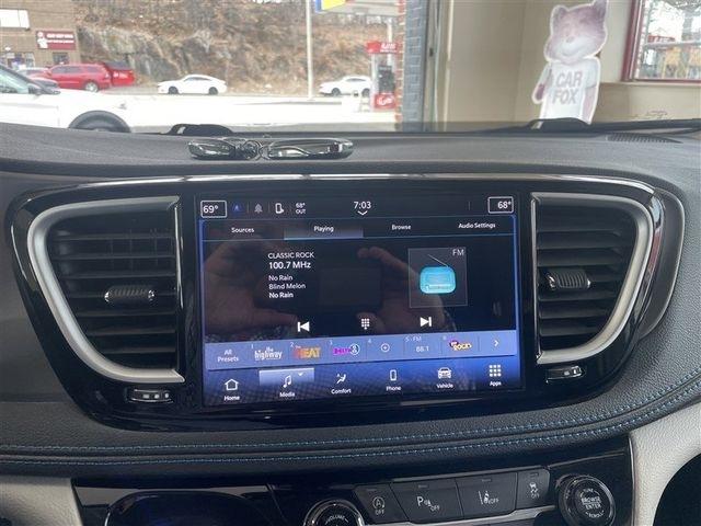 Chrysler Pacifica Touring Plus 2021