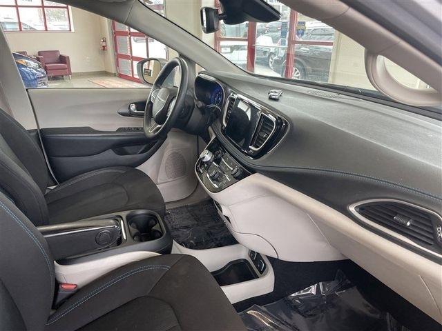 Chrysler Pacifica Touring Plus 2021