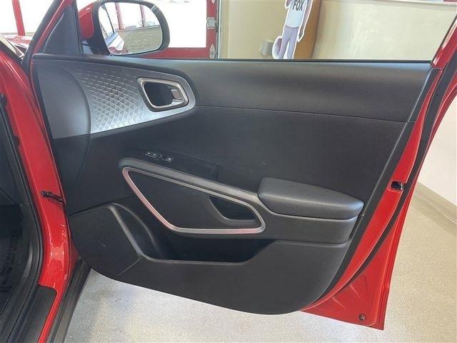 Kia Soul LX CVT 2023