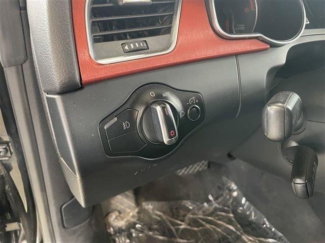 Audi A5 Cabriolet 2.0T quattro Tiptronic 2012