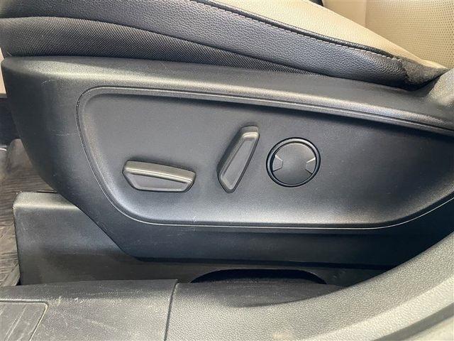 Ford Escape Hybrid SEL AWD 2022