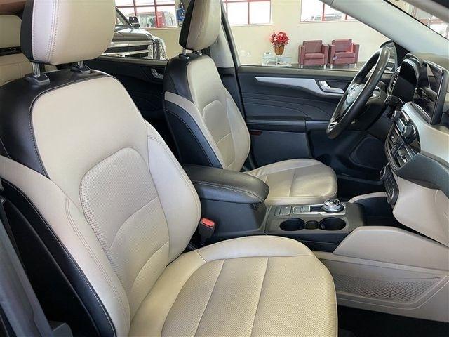 Ford Escape Hybrid SEL AWD 2022