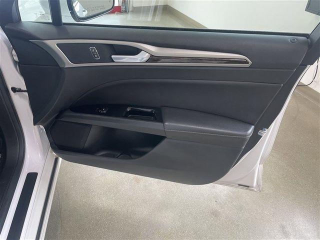 Ford Fusion SE 2014