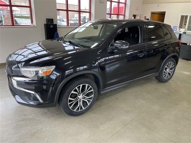 Mitsubishi Outlander Sport 2.0 ES 4WD CVT 2017