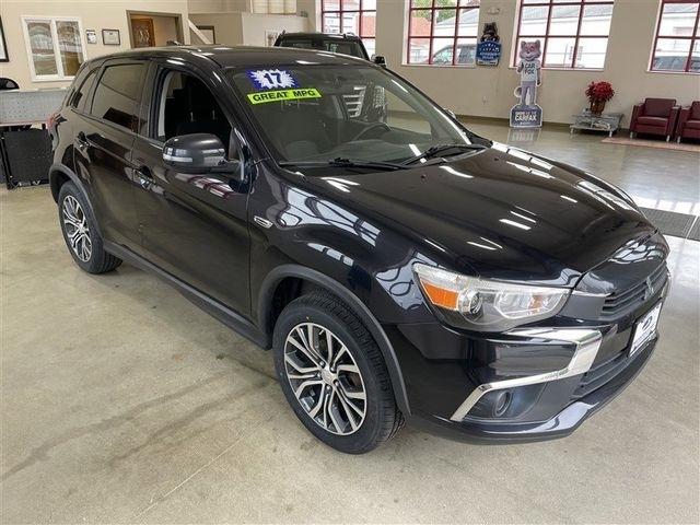 Mitsubishi Outlander Sport 2.0 ES 4WD CVT 2017