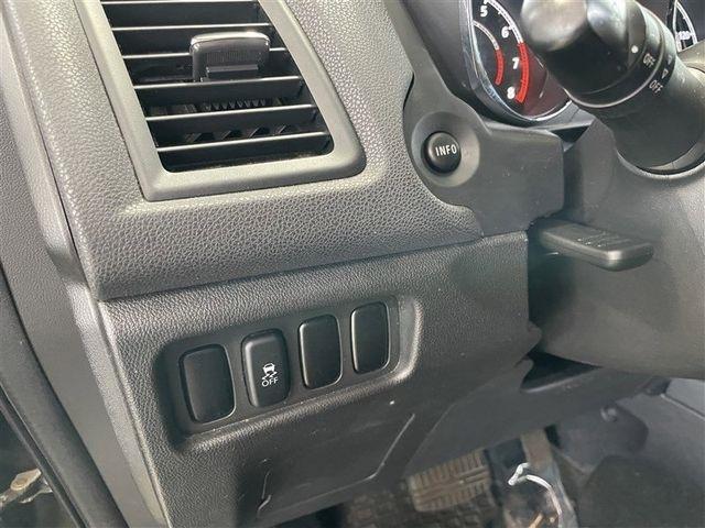 Mitsubishi Outlander Sport 2.0 ES 4WD CVT 2017
