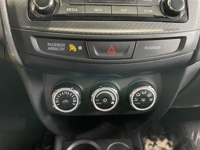 Mitsubishi Outlander Sport 2.0 ES 4WD CVT 2017