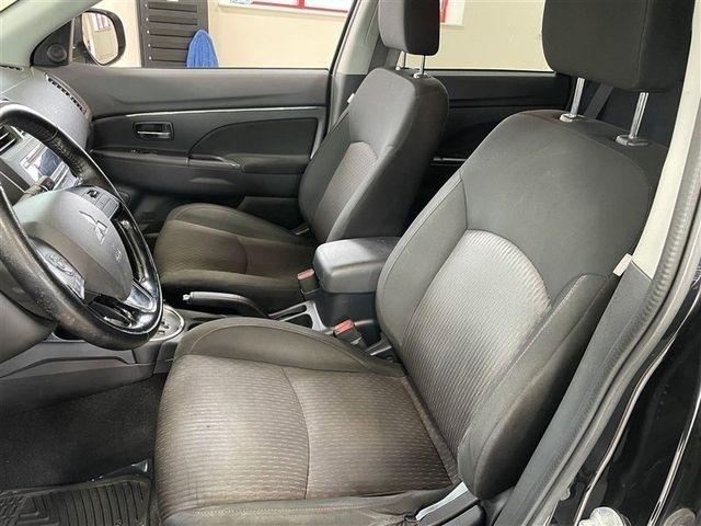 Mitsubishi Outlander Sport 2.0 ES 4WD CVT 2017