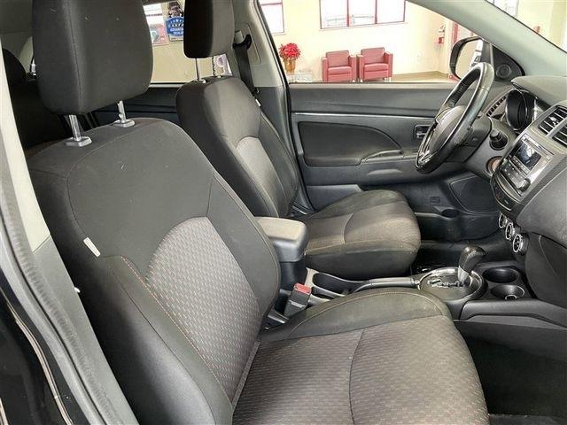 Mitsubishi Outlander Sport 2.0 ES 4WD CVT 2017
