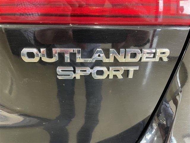 Mitsubishi Outlander Sport 2.0 ES 4WD CVT 2017