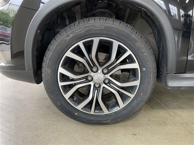 Mitsubishi Outlander Sport 2.0 ES 4WD CVT 2017